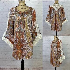 Umgee Paisley Print Lace Details Bell Sleeve Dress